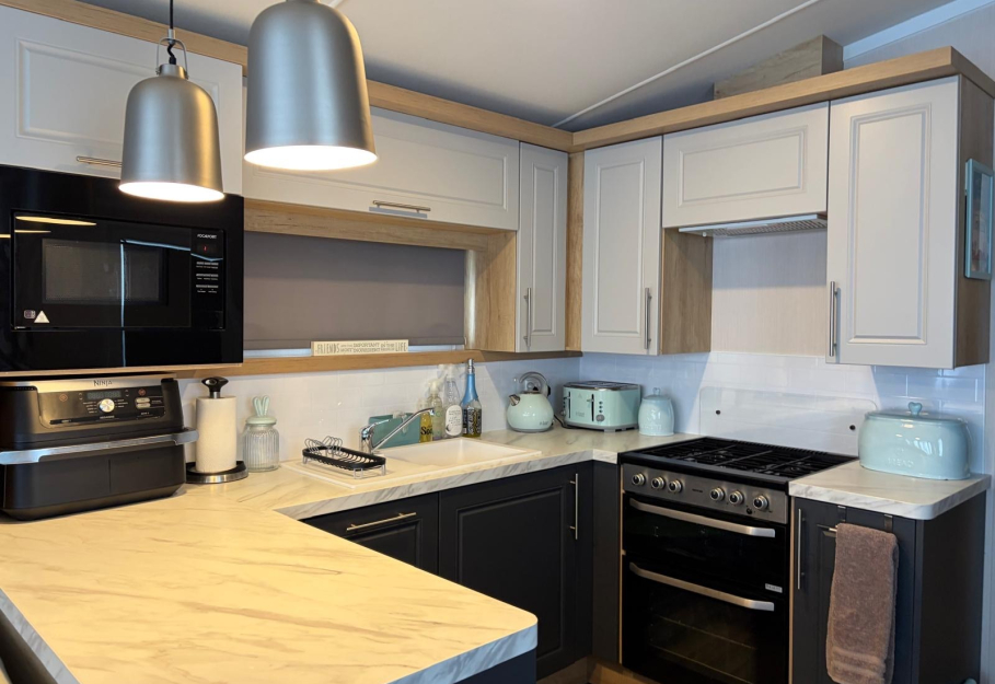 Swift Bordeaux Platinum 2021