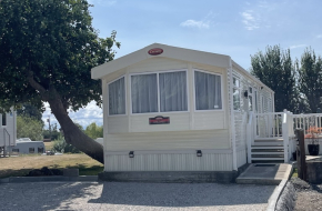 Carnaby Oakdale 2018