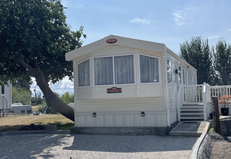 Carnaby Oakdale 2018