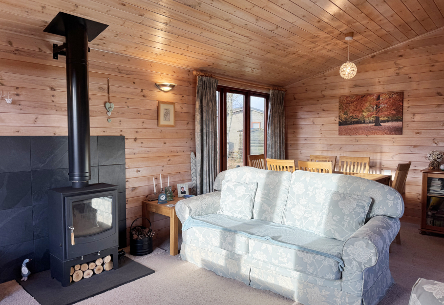 Pinelog Peveril 2004