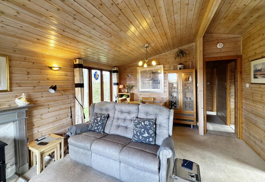 Pinelog Peveril 2002