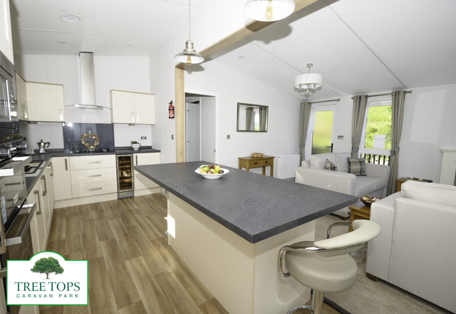 Sunseeker Sensation Lodge 2022